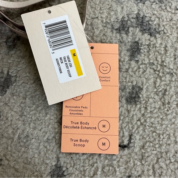 True & Co True Body Scoop Neck Adjustable Strap Bra size Medium - Picture 2 of 4